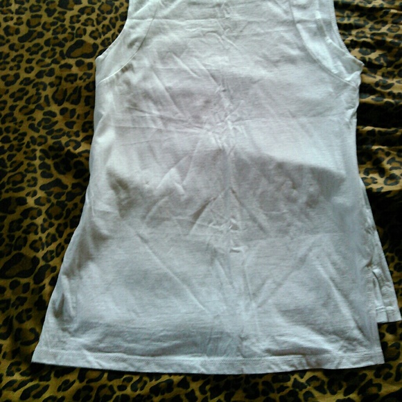 Size S sleeveless white top with gold stars - Picture 7 of 7